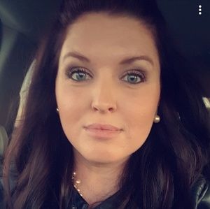 Meet your Posher, Bobbie